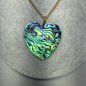 Large Abalone Shell Heart Pendant Necklace 18" Gold Tone Chain Casual Statement